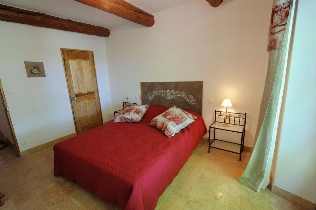 Hotel La Treille Et L'Impasse Ansouis Habitación foto